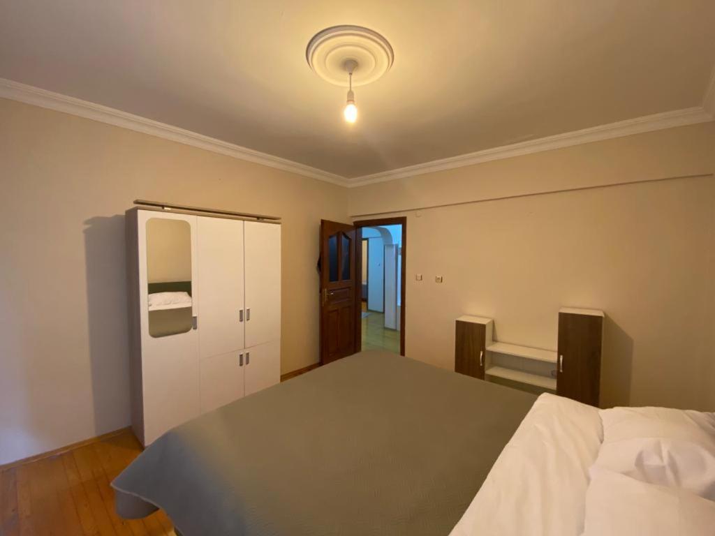 2 Bedrooms Area Located 2 Floor Daire İstanbul