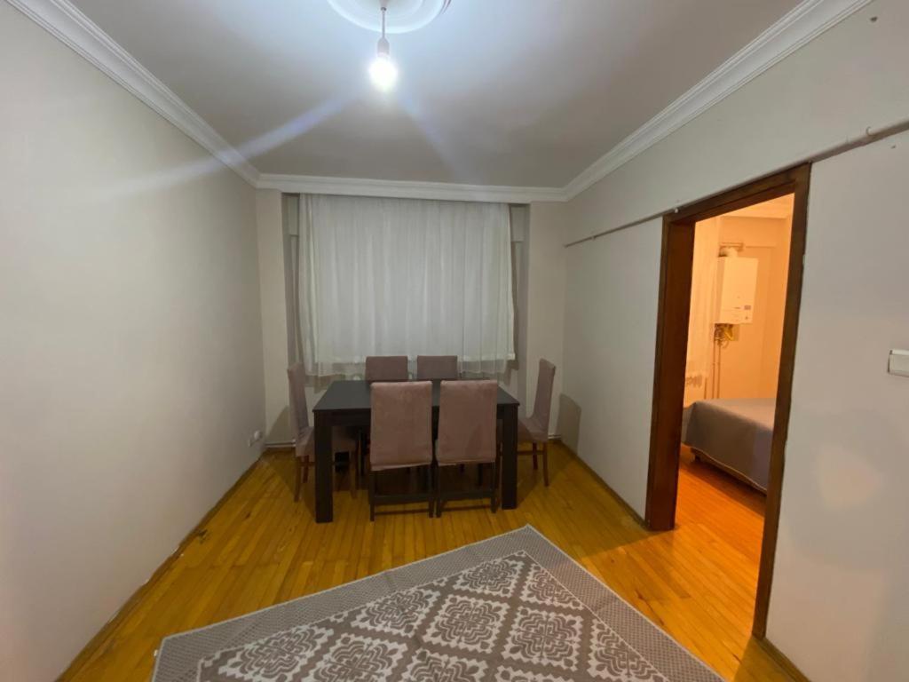 Daire 2 Bedrooms Area Located 2 Floor *
